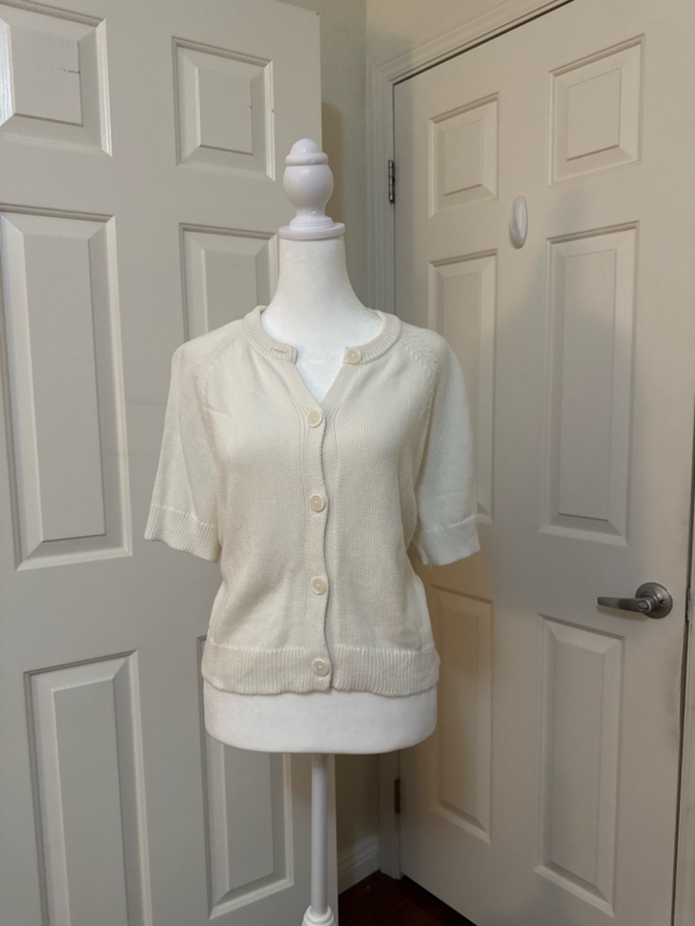 Universal Thread White Short-Sleeve Cropped Cardigan
